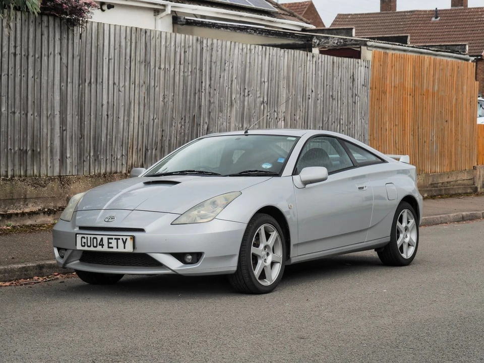 2004 Toyota Celica - Image 3 of 30
