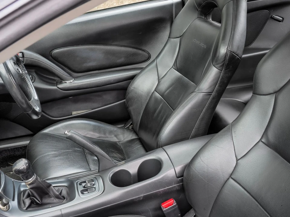 2004 Toyota Celica - Image 6 of 30