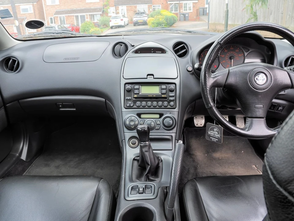 2004 Toyota Celica - Image 4 of 30