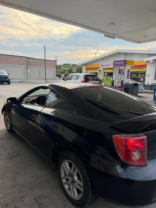 2004 Toyota Celica 7th Gen - Image 3 of 4