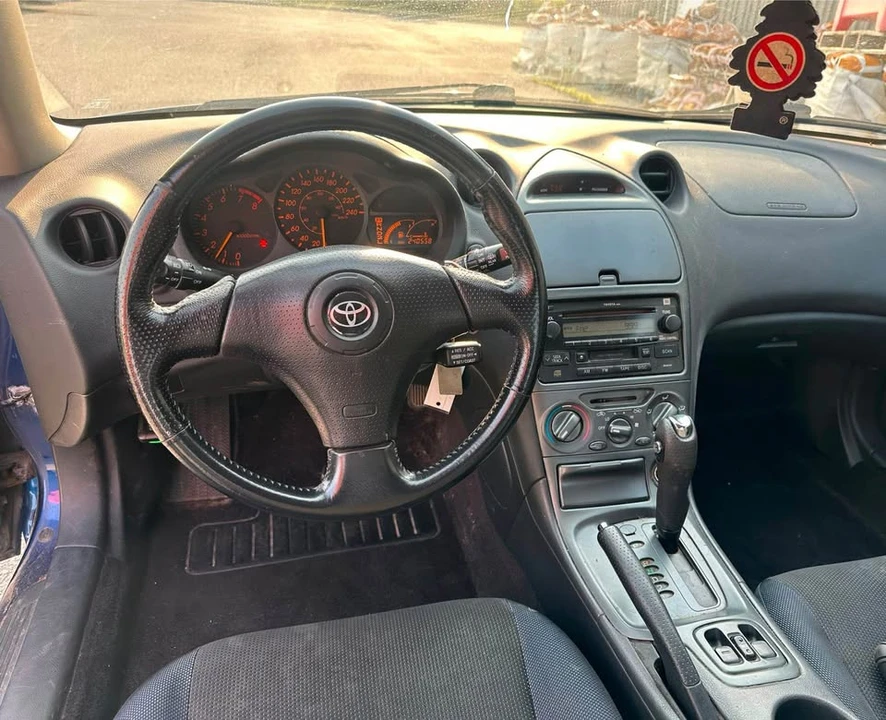 2004 Toyota Celica 7th Gen - Image 5 of 8