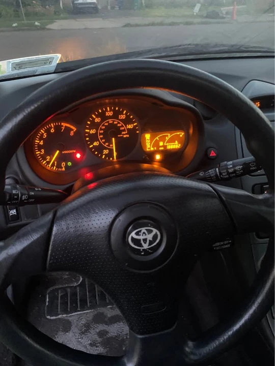2004 Toyota Celica 7th Gen - Image 2 of 5