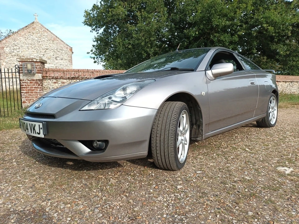 2004 Toyota Celica 7th Gen - Image 2 of 30