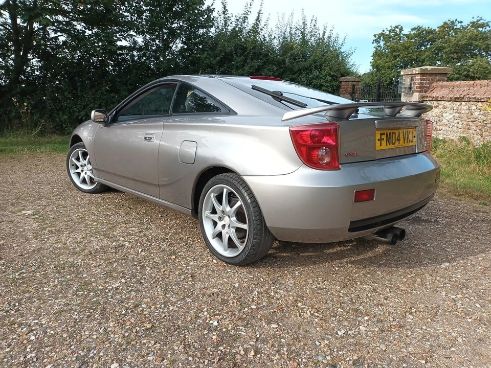2004 Toyota Celica 7th Gen - Image 7 of 30