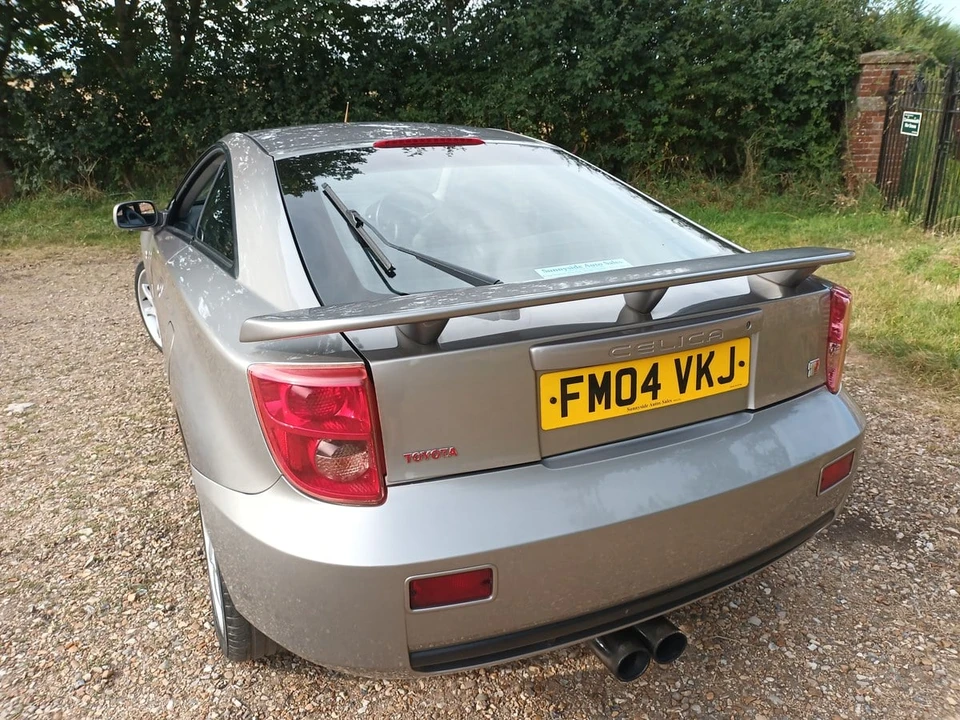 2004 Toyota Celica 7th Gen - Image 9 of 30