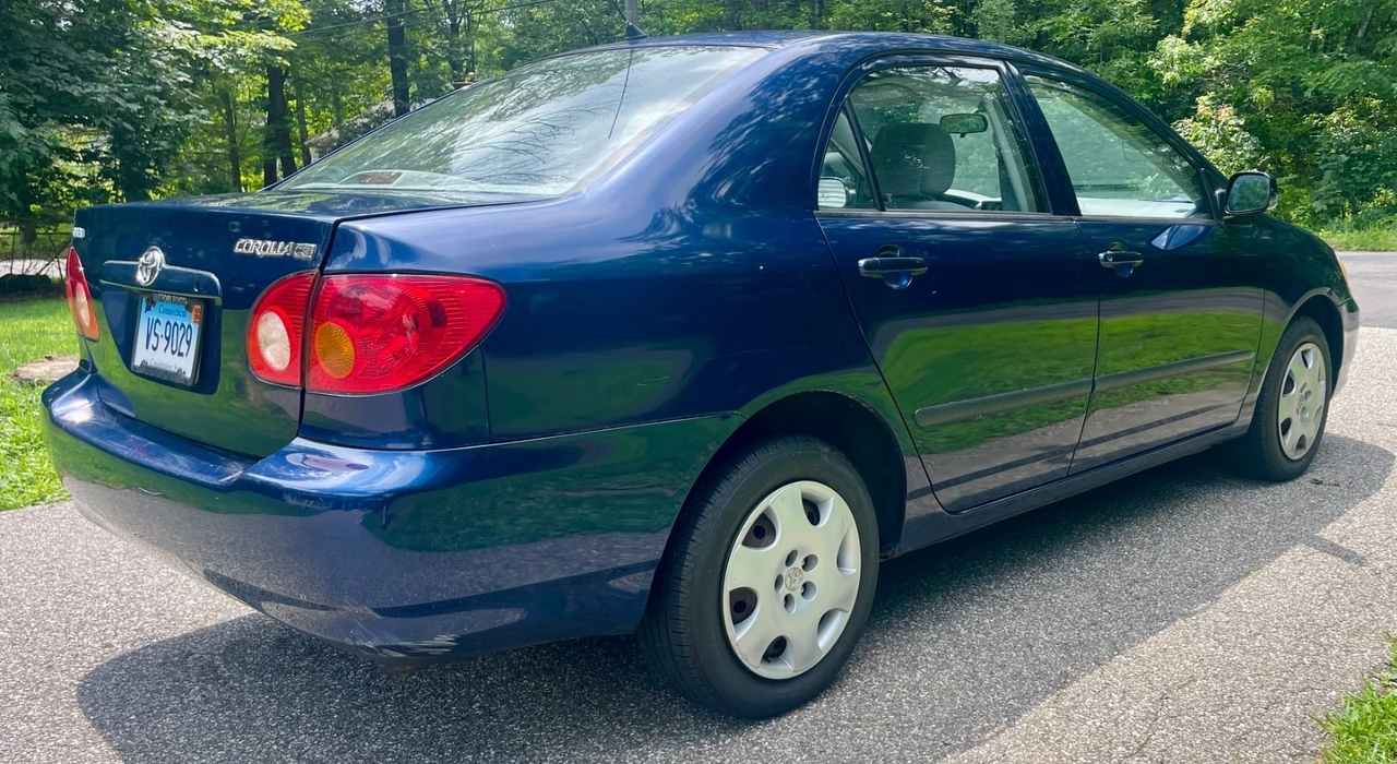 2004 Toyota Corolla 9th Gen - Image 15 of 16