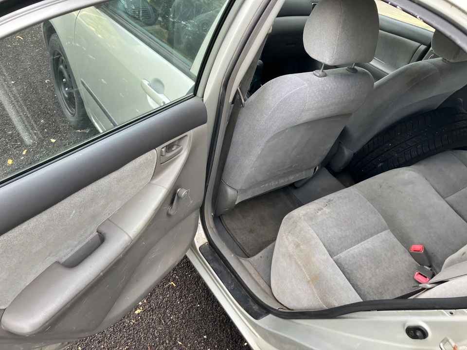 2004 Toyota Corolla 9th Gen - Image 13 of 20