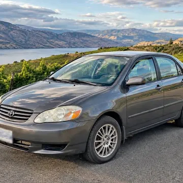 2004 Toyota Corolla LE