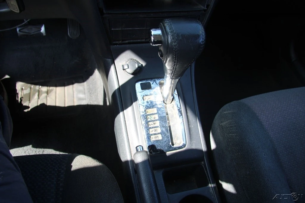 2004 Toyota Corolla 9th Gen - Image 17 of 21