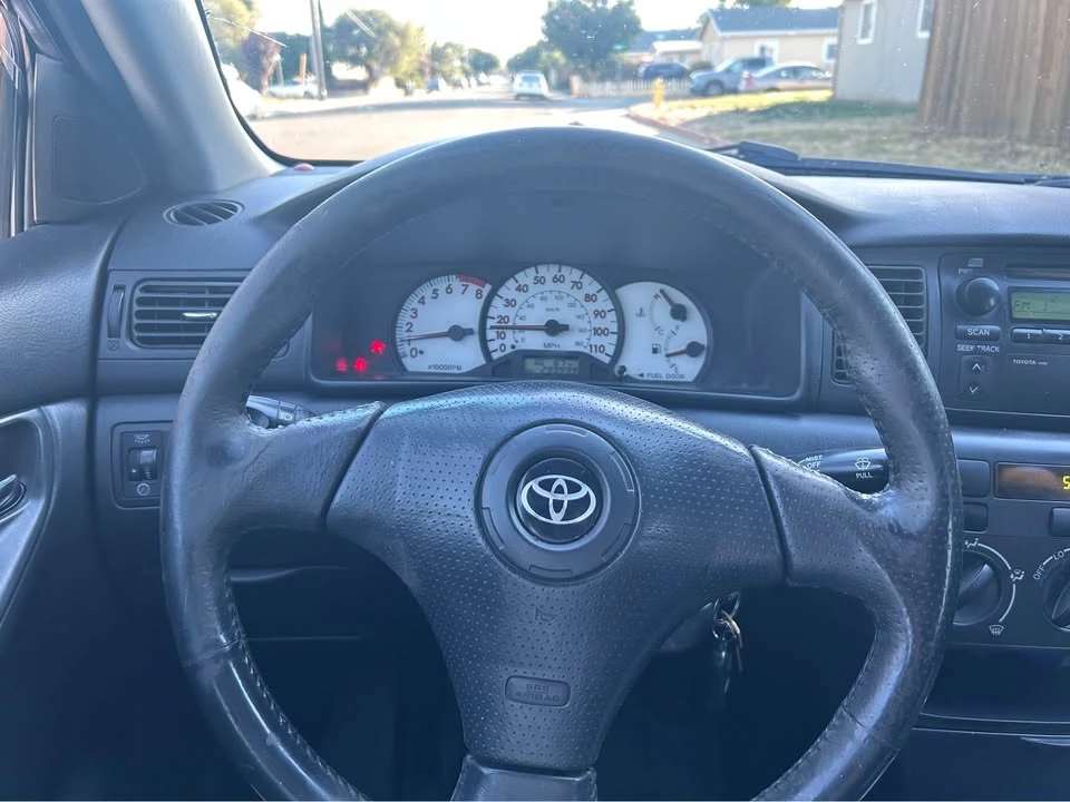 2004 Toyota Corolla 9th Gen - Image 2 of 12