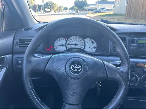 2004 Toyota Corolla 9th Gen - Image 2 of 12