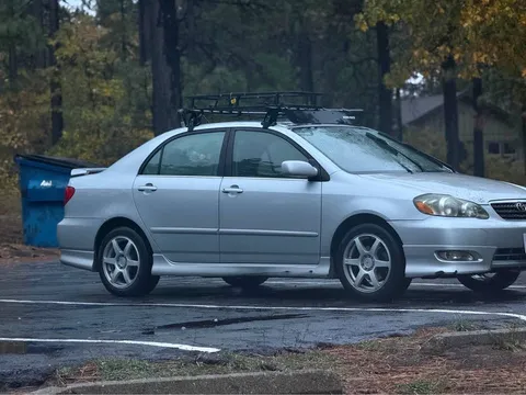 2004 Toyota Corolla XRS