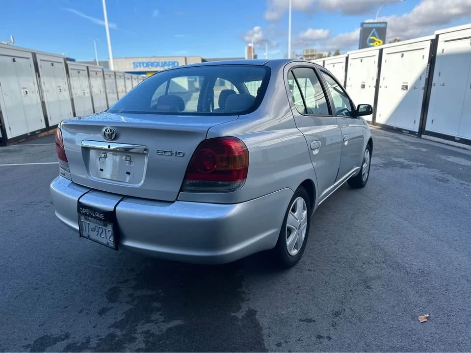 2004 Toyota Echo - Image 4 of 8