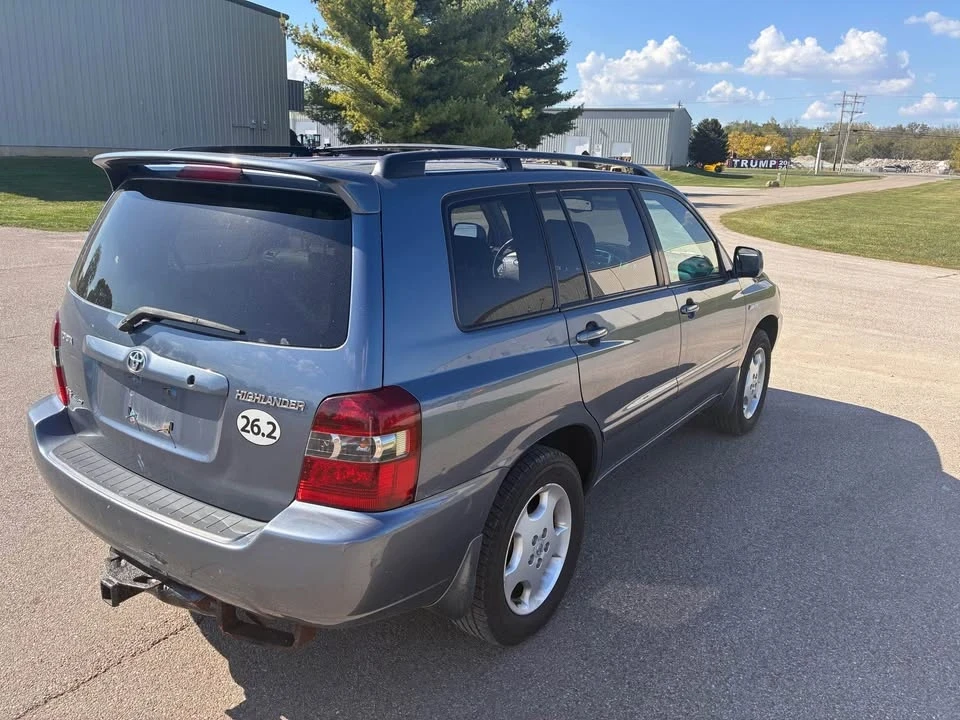2004 Toyota Highlander - Image 3 of 6