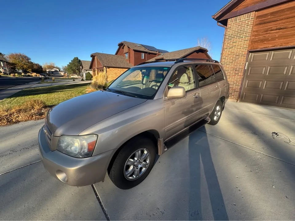 2004 Toyota Highlander - Image 4 of 9