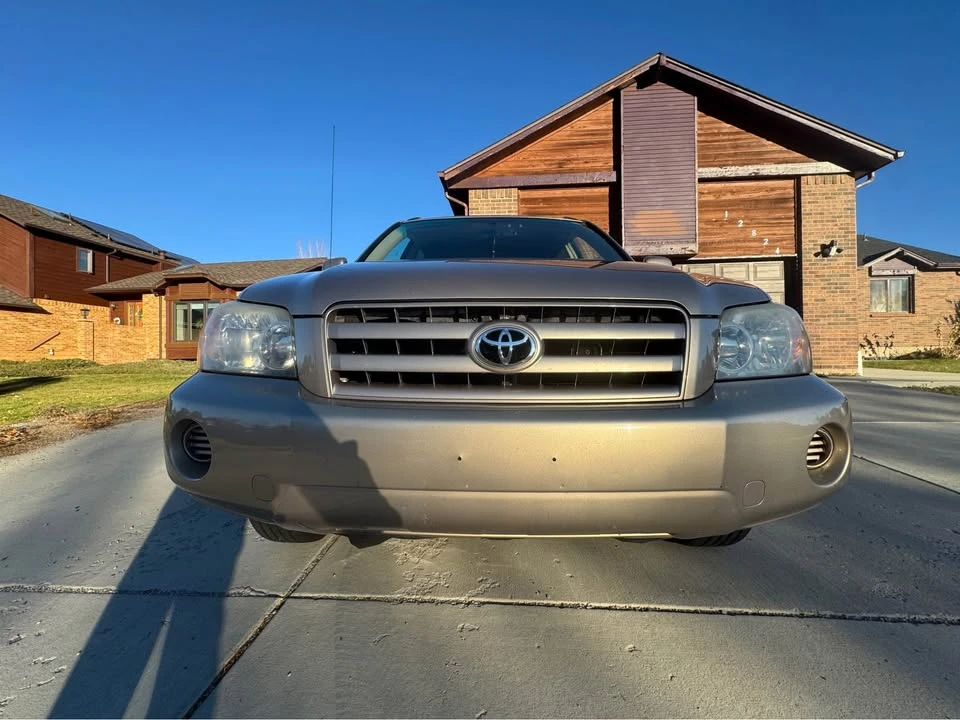 2004 Toyota Highlander - Image 6 of 9