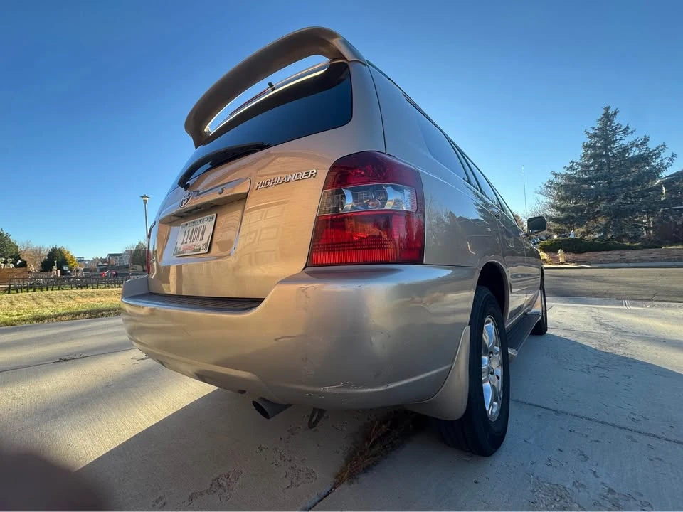 2004 Toyota Highlander - Image 2 of 9