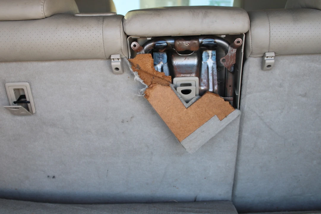2004 Toyota Highlander - Image 19 of 21