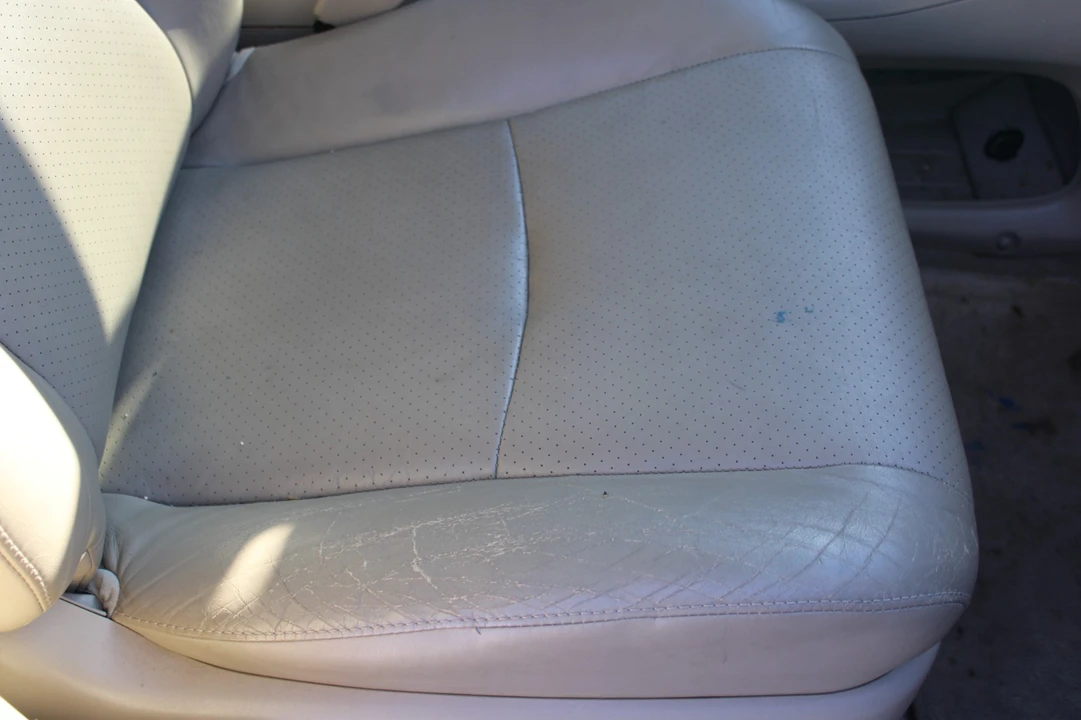 2004 Toyota Highlander - Image 16 of 21