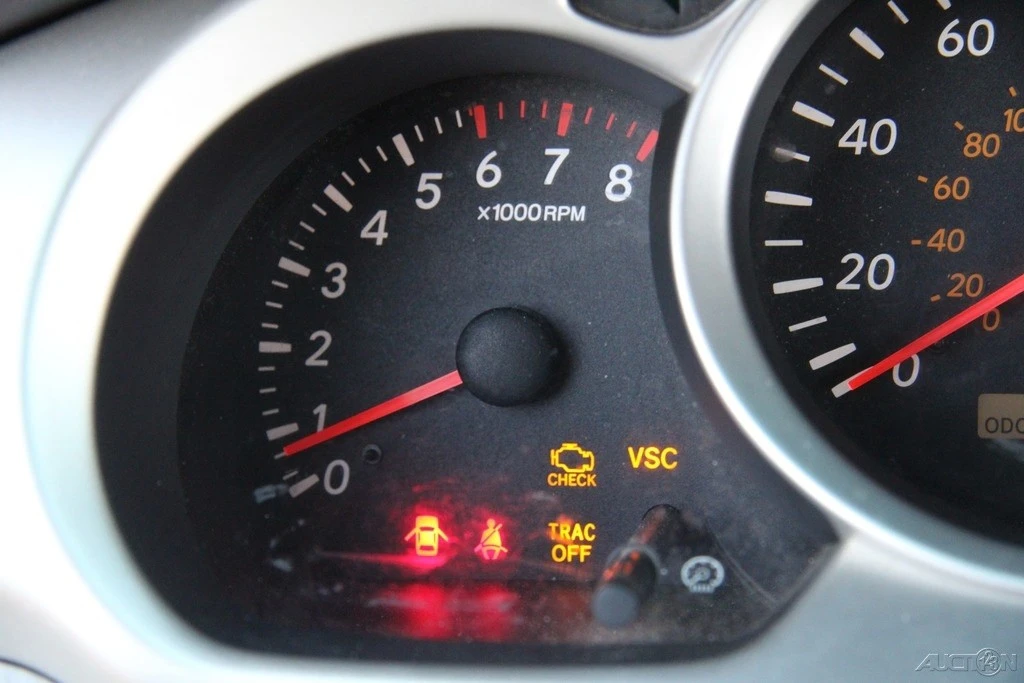 2004 Toyota Highlander - Image 15 of 21