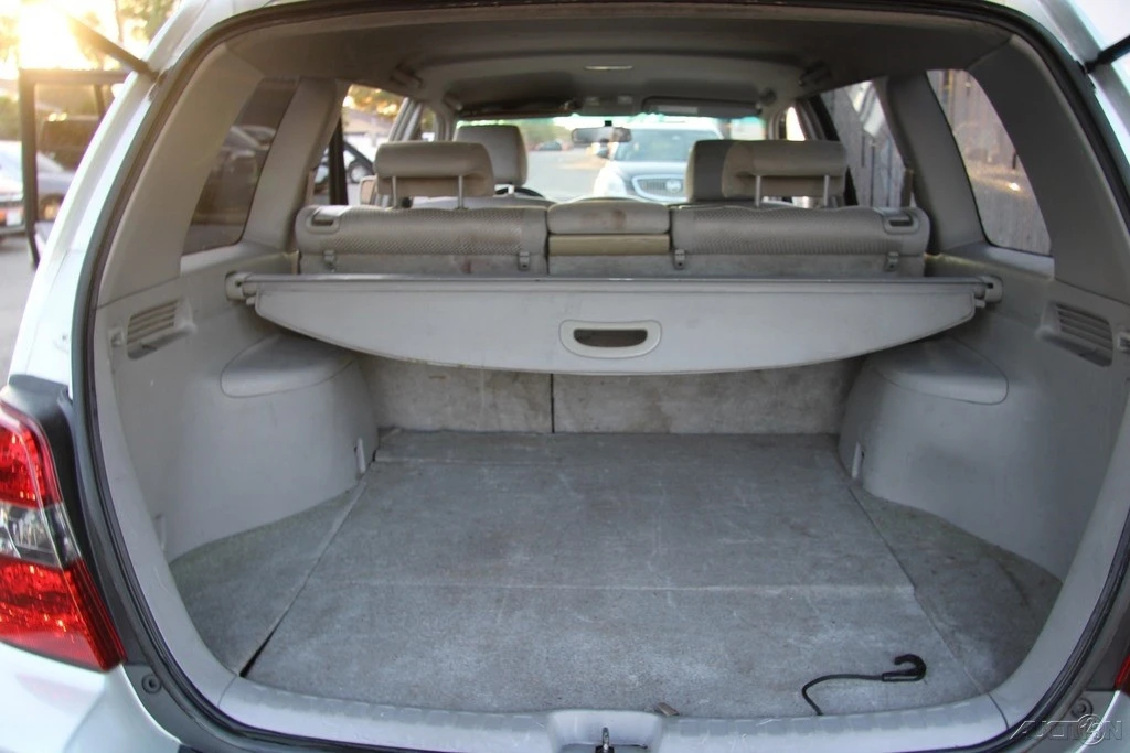 2004 Toyota Highlander - Image 20 of 21