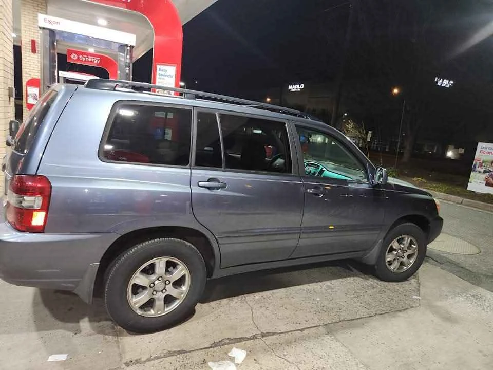 2004 Toyota Highlander - Image 3 of 3