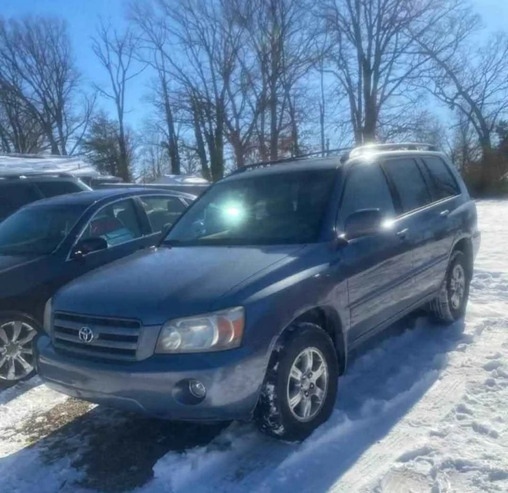 2004 Toyota Highlander - Image 2 of 3