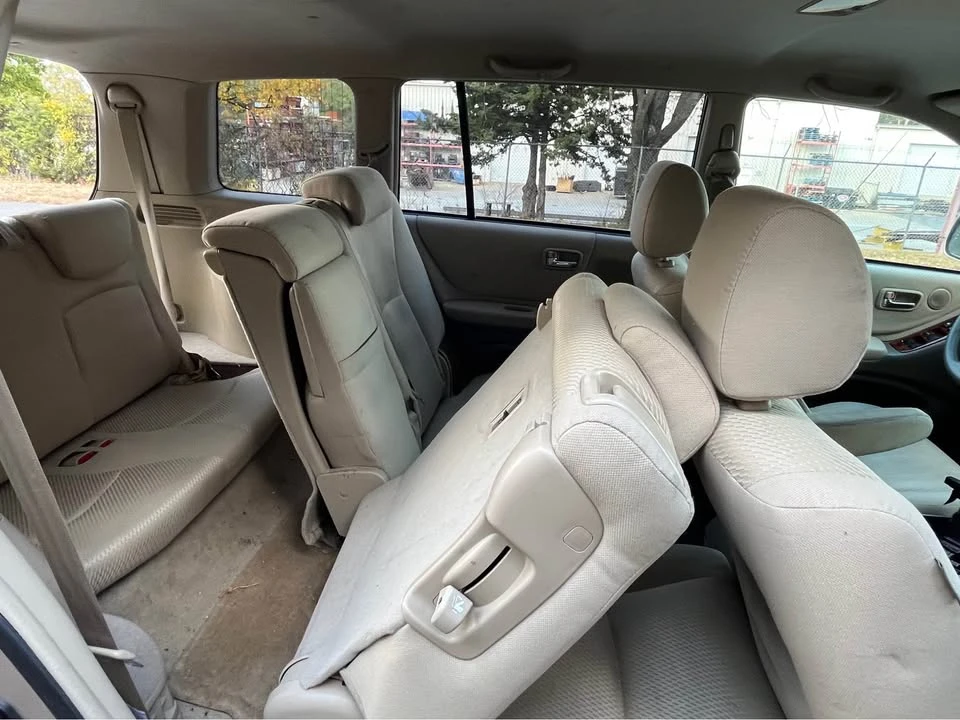 2004 Toyota Highlander - Image 10 of 13