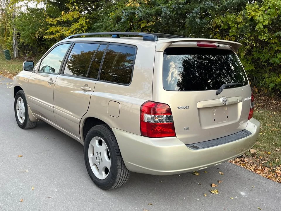 2004 Toyota Highlander - Image 6 of 13