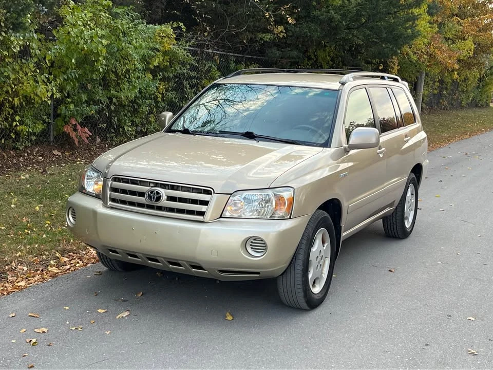 2004 Toyota Highlander - Image 2 of 13