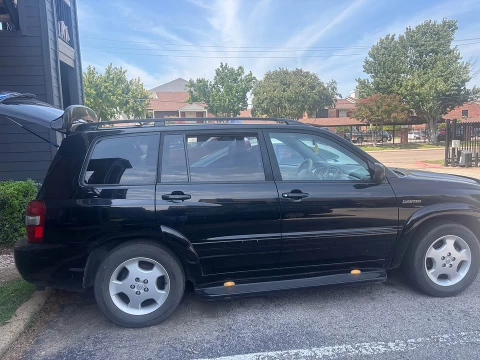 2004 Toyota Highlander - Image 2 of 13