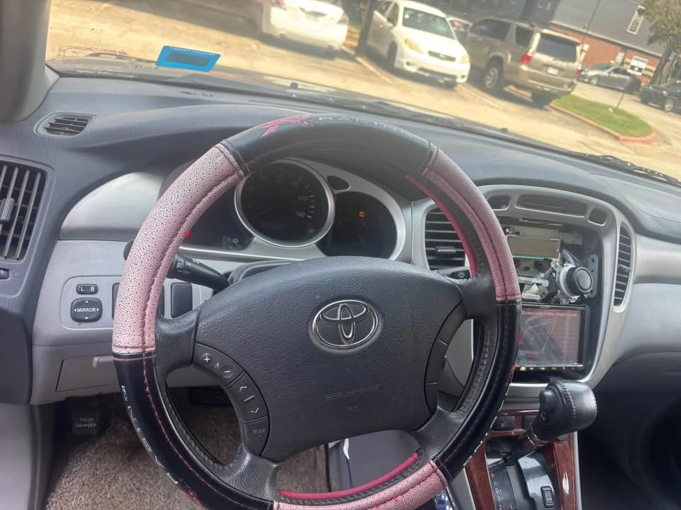 2004 Toyota Highlander - Image 5 of 13