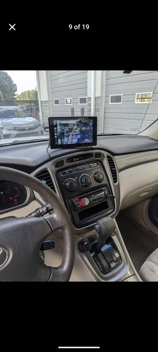 2004 Toyota Highlander - Image 12 of 13