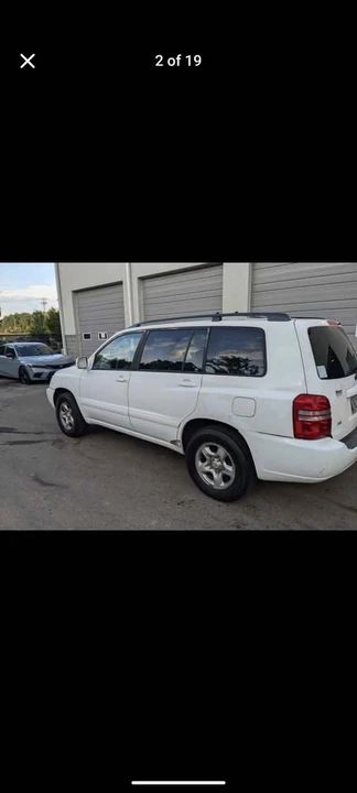 2004 Toyota Highlander - Image 2 of 13