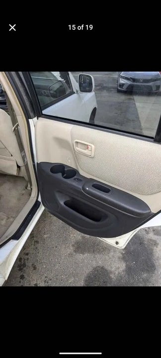 2004 Toyota Highlander - Image 9 of 13