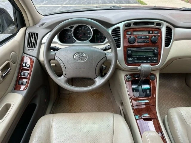 2004 Toyota Highlander - Image 14 of 21