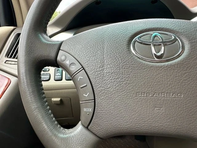 2004 Toyota Highlander - Image 15 of 21