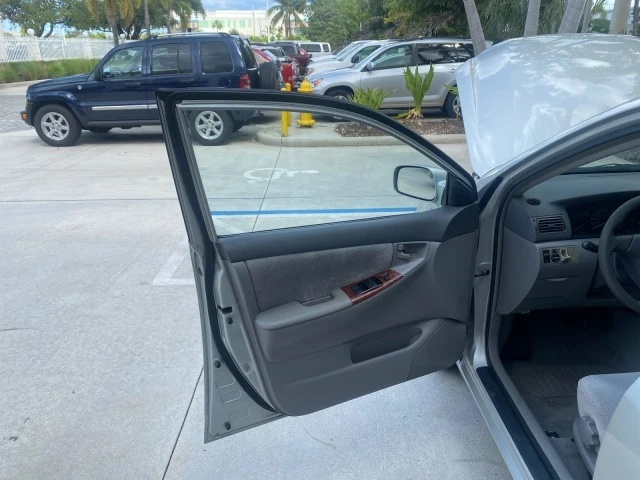 2004 Toyota Corolla 9th Gen - Image 10 of 21
