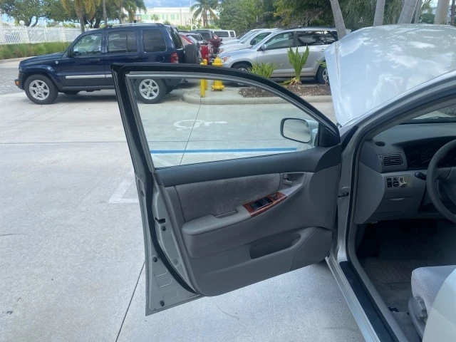 2004 Toyota Corolla 9th Gen - Image 10 of 21