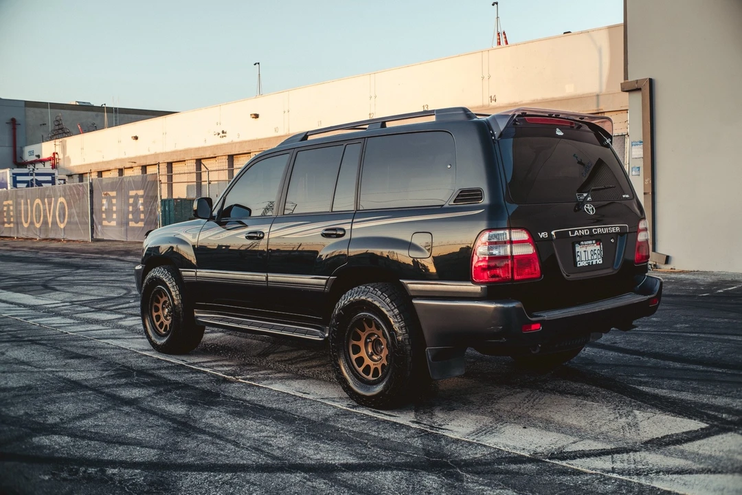 2004 Toyota J100 Land Cruiser - Image 5 of 28