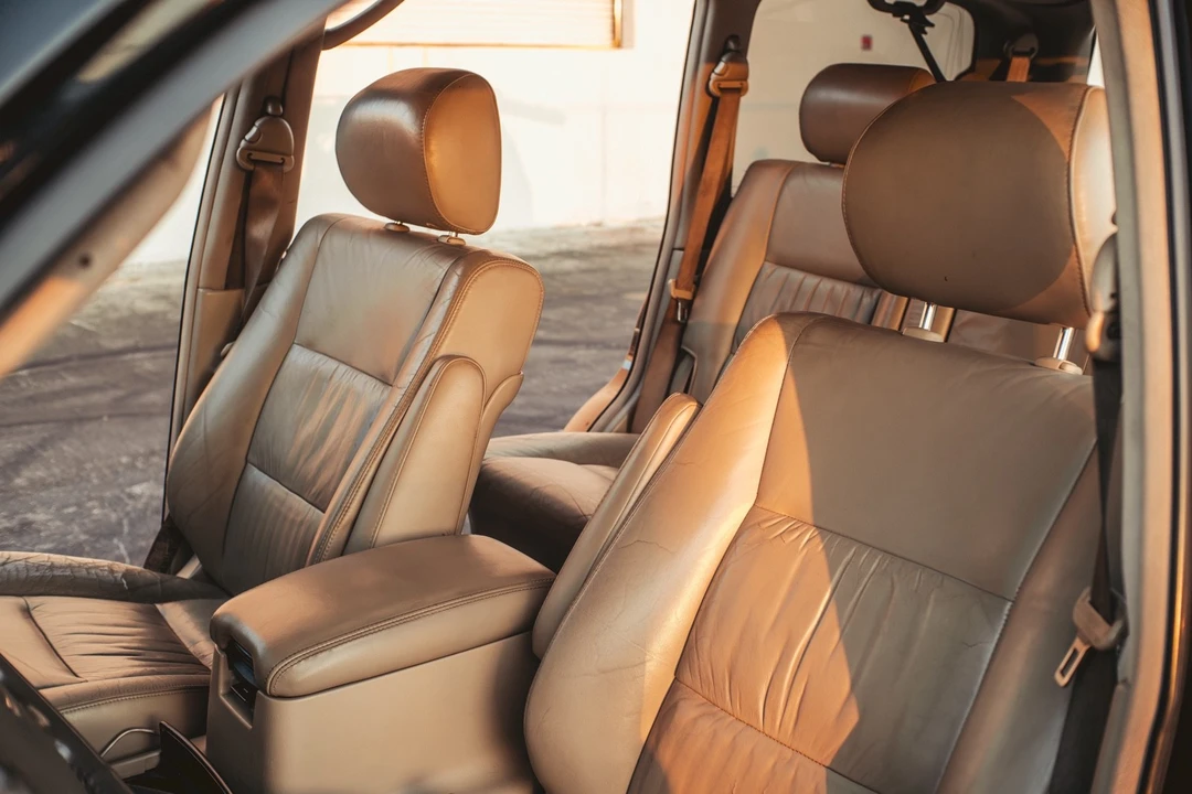 2004 Toyota J100 Land Cruiser - Image 18 of 28