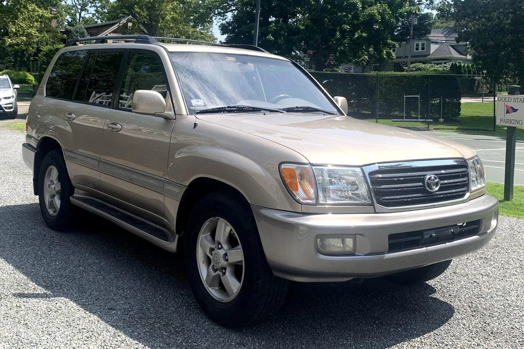 2004 Toyota J100 Land Cruiser - Image 3 of 31