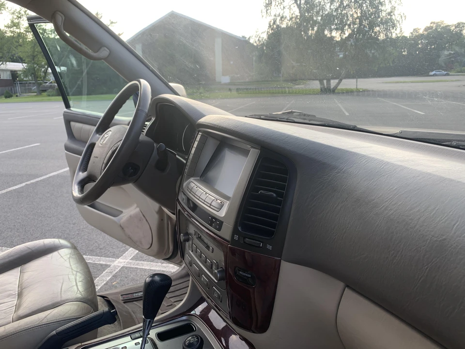 2004 Toyota J100 Land Cruiser - Image 31 of 31