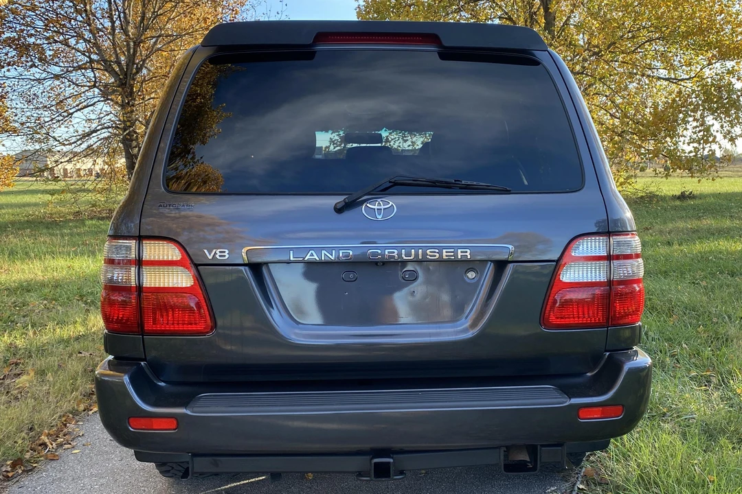 2004 Toyota J100 Land Cruiser - Image 5 of 31