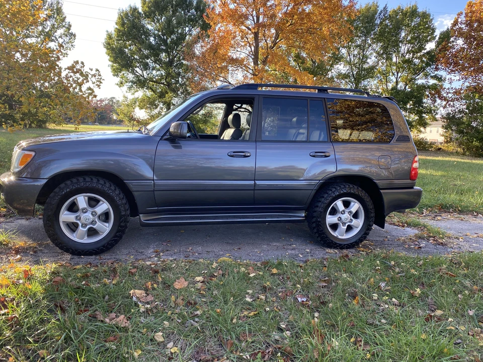 2004 Toyota J100 Land Cruiser - Image 8 of 31