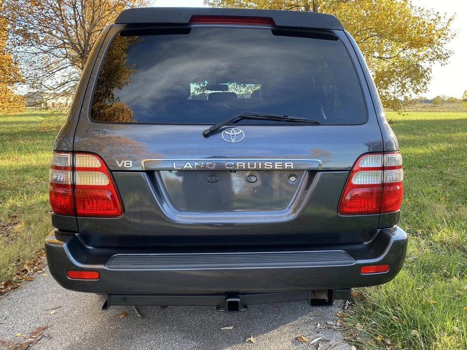 2004 Toyota J100 Land Cruiser - Image 9 of 31
