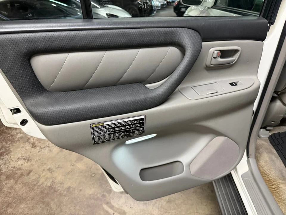 2004 Toyota J100 Land Cruiser - Image 15 of 25