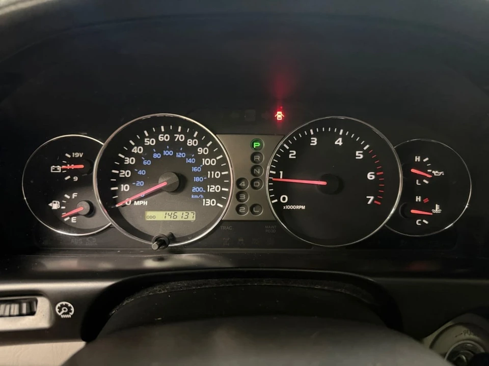 2004 Toyota J100 Land Cruiser - Image 14 of 25