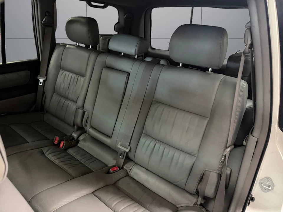 2004 Toyota J100 Land Cruiser - Image 16 of 25