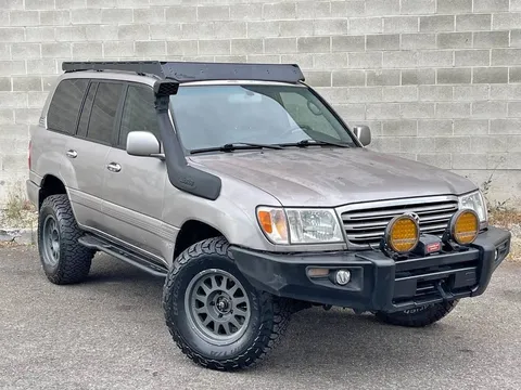 2004 Toyota Land Cruiser Base